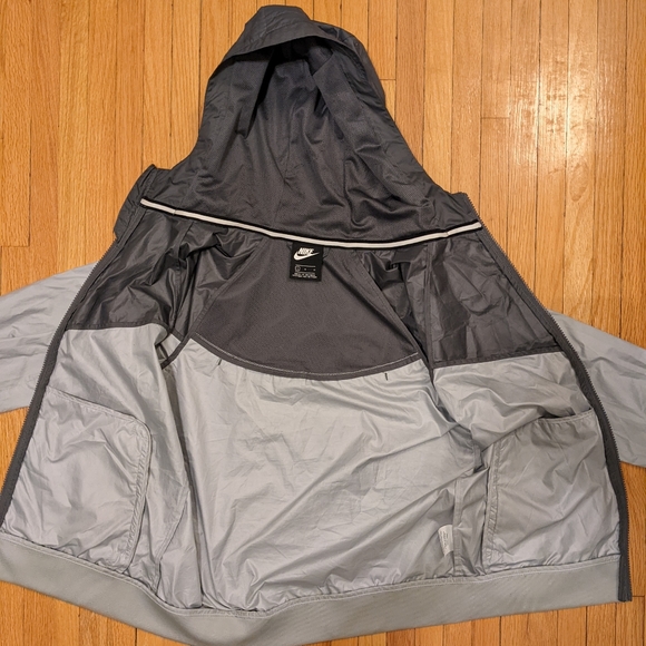 Nike Youth Jacket - Outdoors - Picture 5 of 7